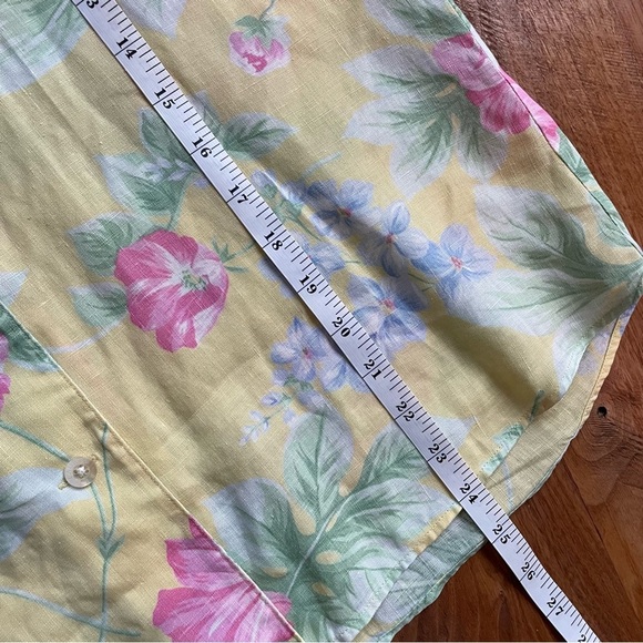 Lauren Ralph Lauren Butter Yellow Tropical Floral Linen Short Sleeve Shirt - Picture 10 of 11